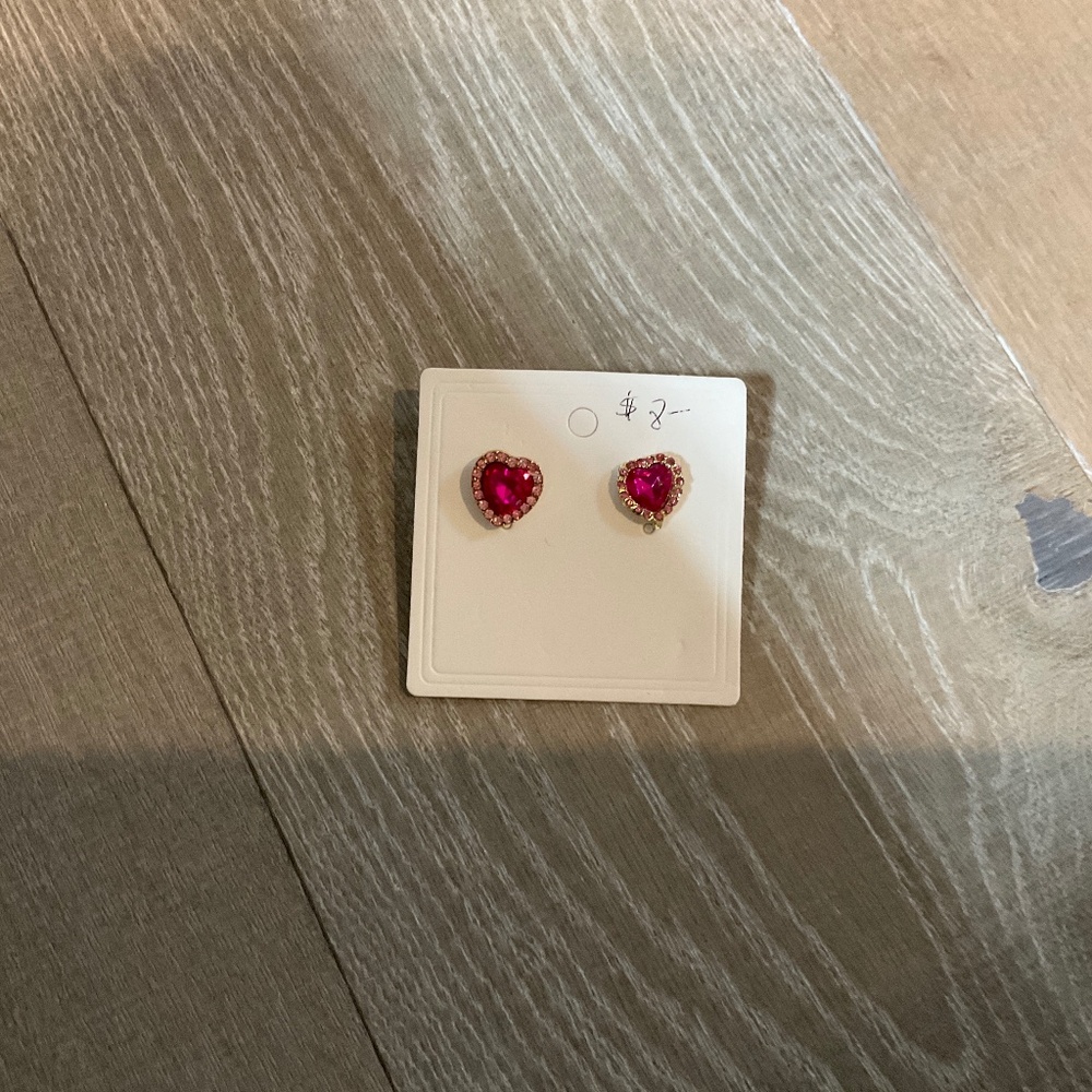 Heart Shape Earrings! Fuschia